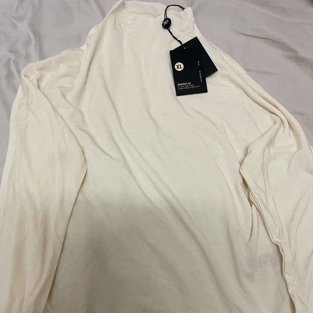 YOUNGLA long sleeve turtle neck shirt